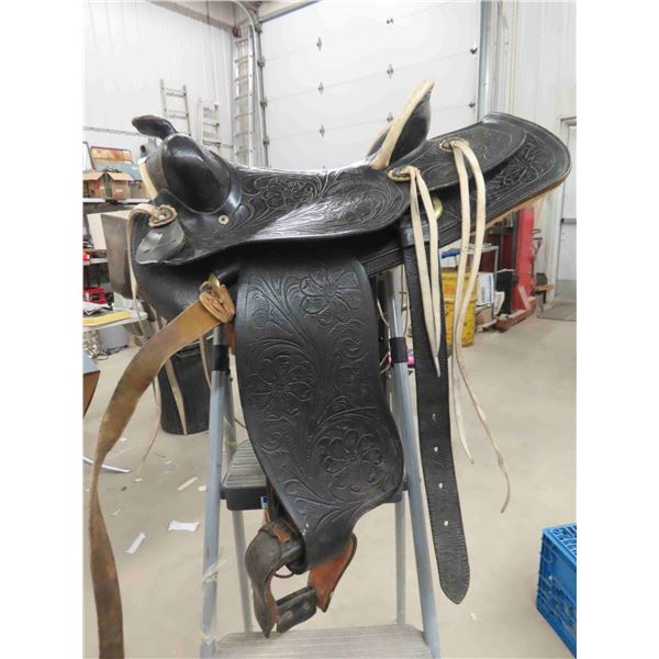 Saddle King of Texas Western Saddle, Breast Strap, 2 Bridles -NO Reins