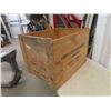 Image 4 : Crown Cork + Seal Company Wooden Crate 20" x 21" x 28"