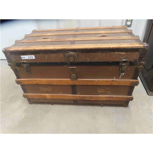 Trunk with Tray 19" x 21" x 34"