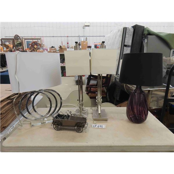 4 Lamps & Deco Car 