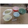 Image 1 : 4 Pyrex Bowls & 1 Other Bowl