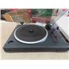 Image 2 : Kenwood Turntable KD-291R with Dust Cover