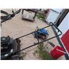 Image 4 : Yard Works 6.5 HP Gas Push Mower - works