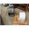 Image 1 : 2 Electric Furnace Blowers