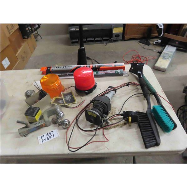 Receiver Hitch, 2 Ball Hitches, Beacon Light, Tire Repair, Super Winch T 1500, 