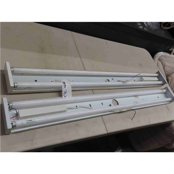 (2) 48" Fluorescent Light Fixture