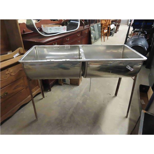 Stainless Steel Double Sink 20" x 34" x 47"