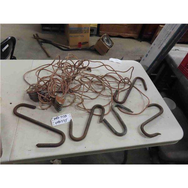 5 Meat Hooks & Rope Pulley Lift