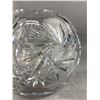 Image 2 : Lovely Classic Pinwheel Crystal Rose Bowl