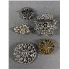 Image 2 : 5 Vintage Rhinestone Brooches, Original Patina, In Good Condition