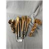Image 1 : Lot Of Wood Salad Servers