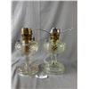 Image 1 : 2 Aladdin Washington Drape Oil Lamps - 1 w/ Spider, 1 Model B Burner