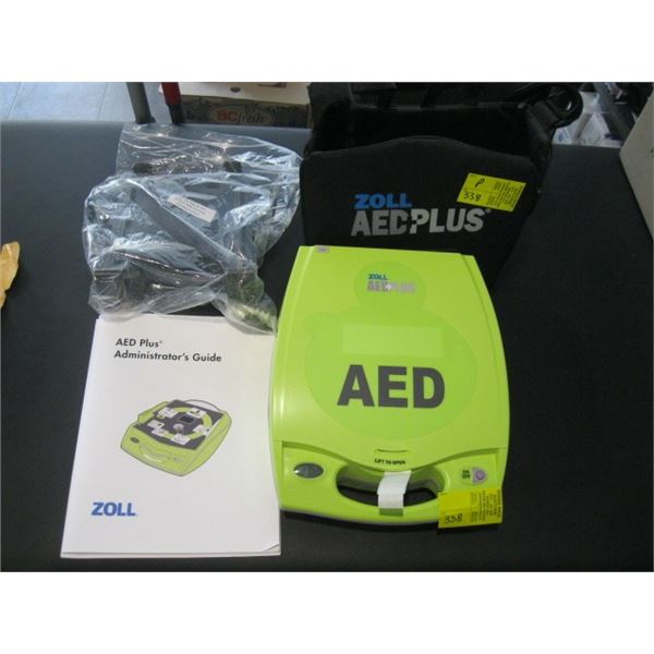 ZOLL AED PLUS W/MOUNTING BRACKET