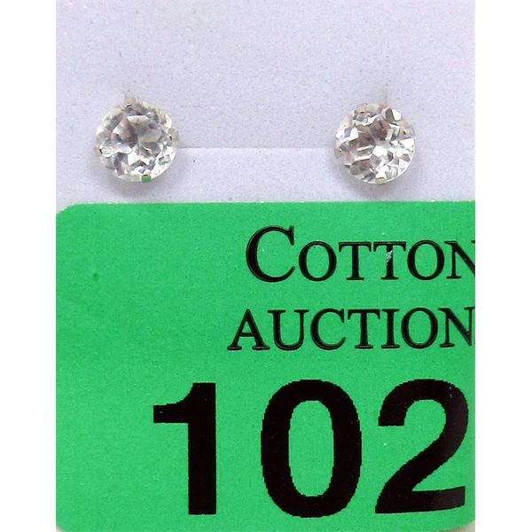 New 14 KT White Gold 1.1 CT Cubic Zirconia Earrings