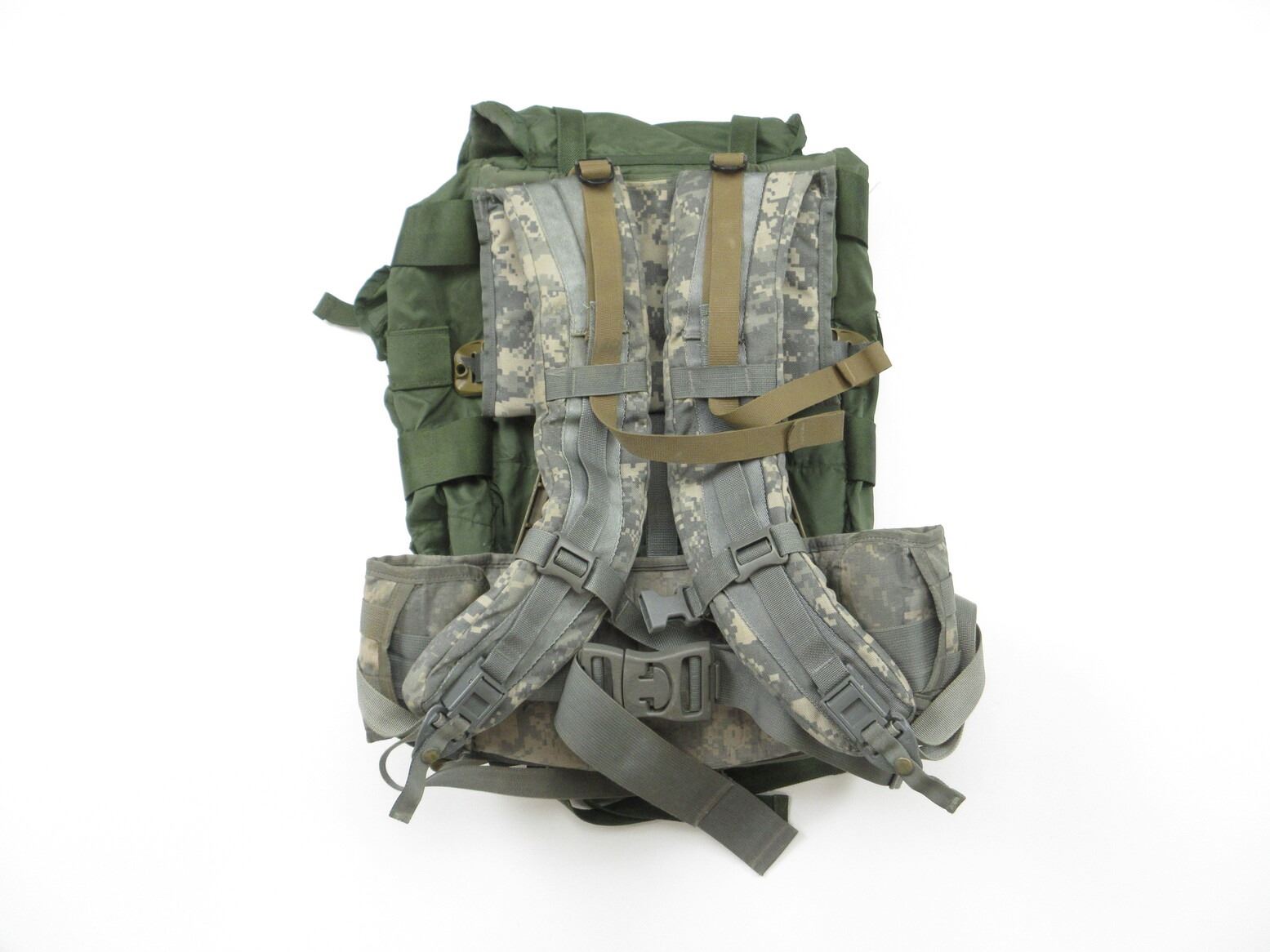U.S. MILITARY RUCKSACK