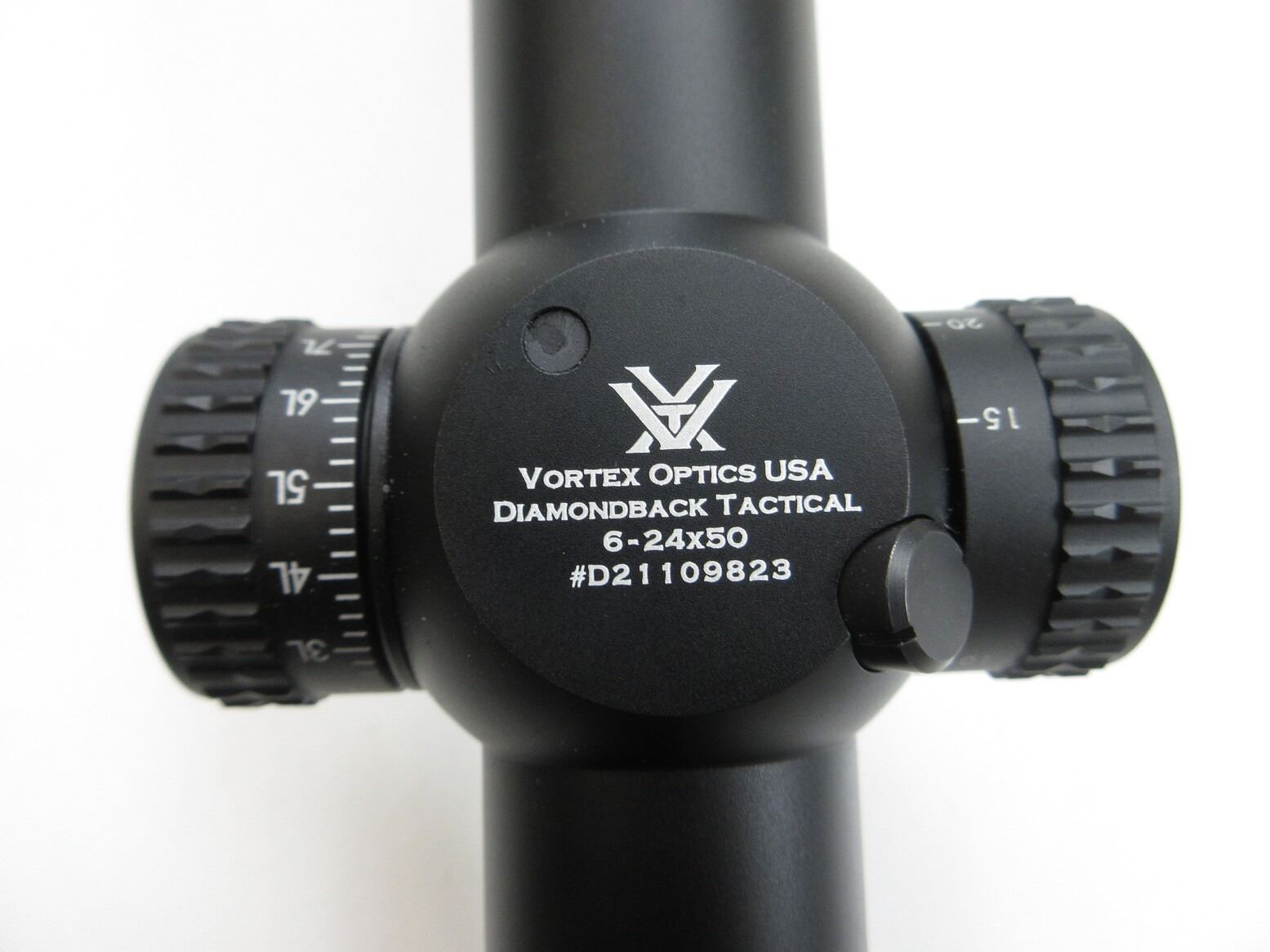 V On Scope VORTEX DIAMONDBACK TACTICAL 6-24X 50MM RIFLE SCOPE