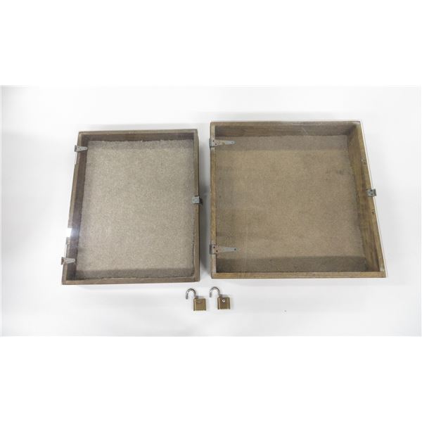 DISPLAY CASE LOT