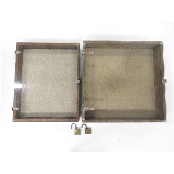 DISPLAY CASE LOT