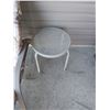 Image 3 : Patio Lounger with Side Table