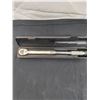 Image 1 : Q. Cox 1 2" DR. Torque Wrench in Power Fist Box