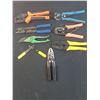 Image 1 : Assorted Tools