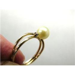 Pearl Ring W/ 2 Diamonds (31)
