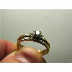 Wedding Set- Ladies W/ Diamond Solitaire and Diamond Chips (31)