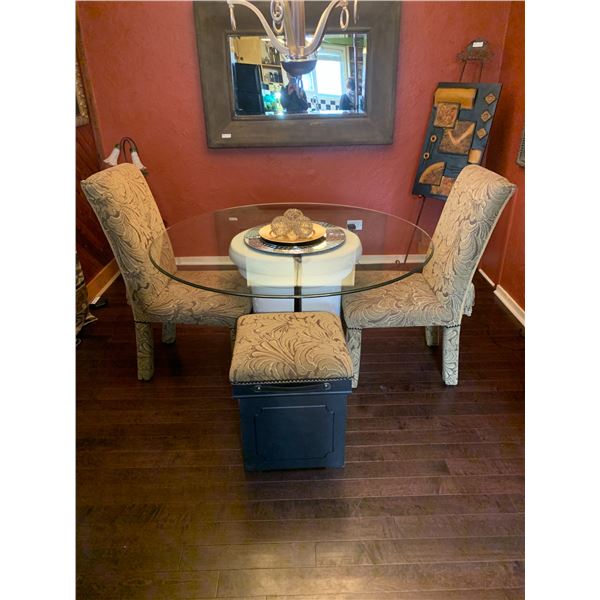 Glass Dinning Table And Four Chairs
