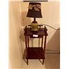Image 1 : Side Table And Decorative Lamp