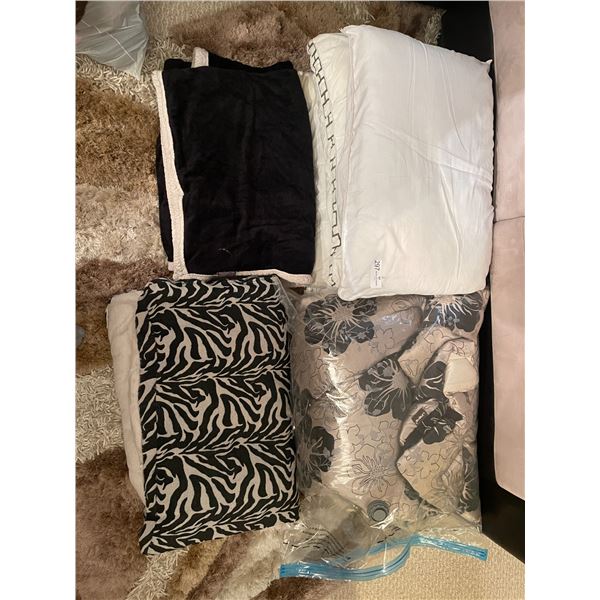 Assortment Of Queen S Bedding