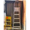 Image 1 : Step Ladders
