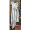 Image 1 : HALLOWEEN 1985 GRAD DRESS SIZE 7 ALGO-ETTES