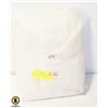 Image 1 : WHITE PLUSH CHRISTMAS TREE SKIRT 30 INCHES FAUX