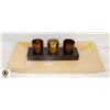 Image 1 : WOODEN TRAY WITH 3 ORNAMENTAL GLASSES