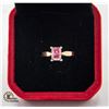 Image 1 : 0.95 CARAT PINK MOISSANITE SET IN 14KT YELLOW
