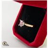 Image 2 : 0.95 CARAT PINK MOISSANITE SET IN 14KT YELLOW