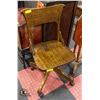 Image 1 : VINTAGE INSPIRED OAK ROLLING OFFICE CHAIR