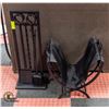 Image 1 : BLACK METAL 7-PIECE FIREPLACE SET INCLUDING