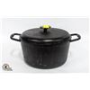 Image 1 : LAGOSTINA 11"-DIAM. CAST IRON DUTCH OVEN