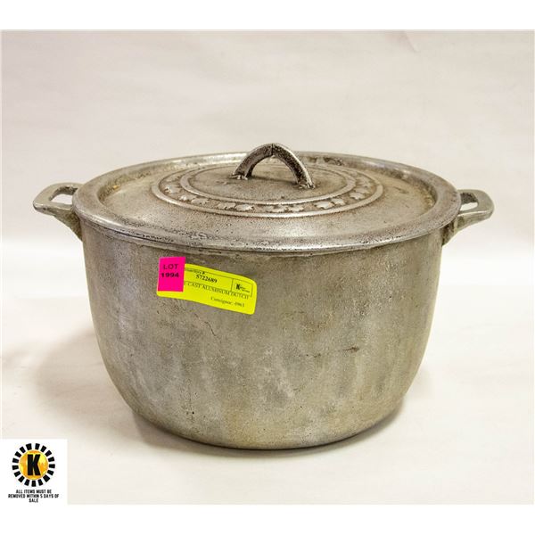 VINTAGE CAST ALUMINUM DUTCH OVEN