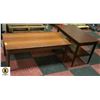 Image 1 : WOOD COFFEE TABLE WITH MATCHING SIDE TABLE