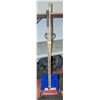Image 1 : TOOL BUNDLE WITH 14"-SNOW SCOOP SHOVEL,