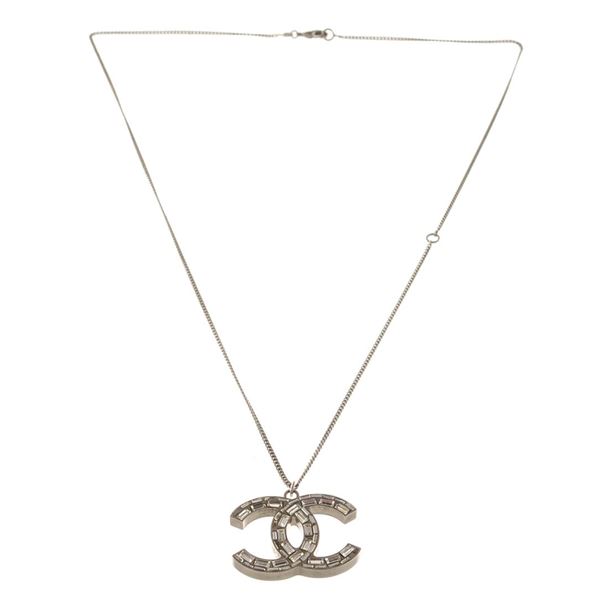 Chanel CC Bijoux Necklace Silver Metal Rhinestones