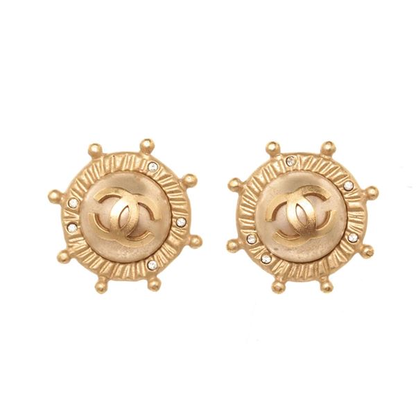 Chanel CC Pearl Earrings Earrings Gold Plated Metal, faux pearls, rhinestones