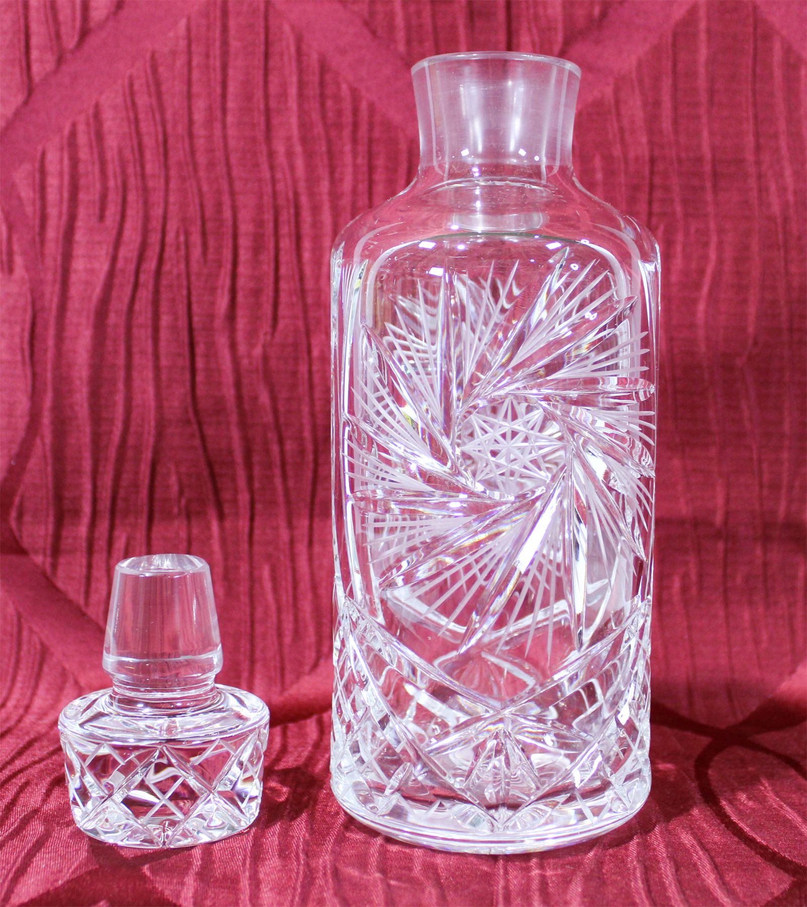 PINWHEEL CRYSTAL DECANTER