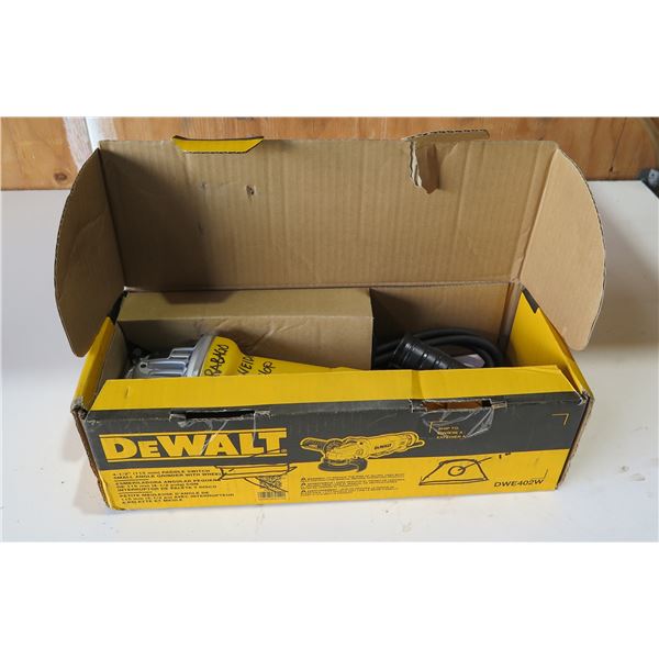 DeWalt DWE402W Small Angle Grinder in Box