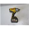 Image 2 : DeWalt DCF897 Cordless Impact Wrench