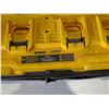 Image 2 : DeWalt DCB104 Fast Charger