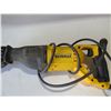 Image 2 : DeWalt DWE305 Reciprocating Saw