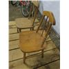 Image 3 : 2 vintage wooden children's chairs